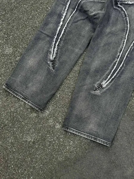 Philipp Plein Heart-Embroidered Distressed Wide-Leg Jeans - 7