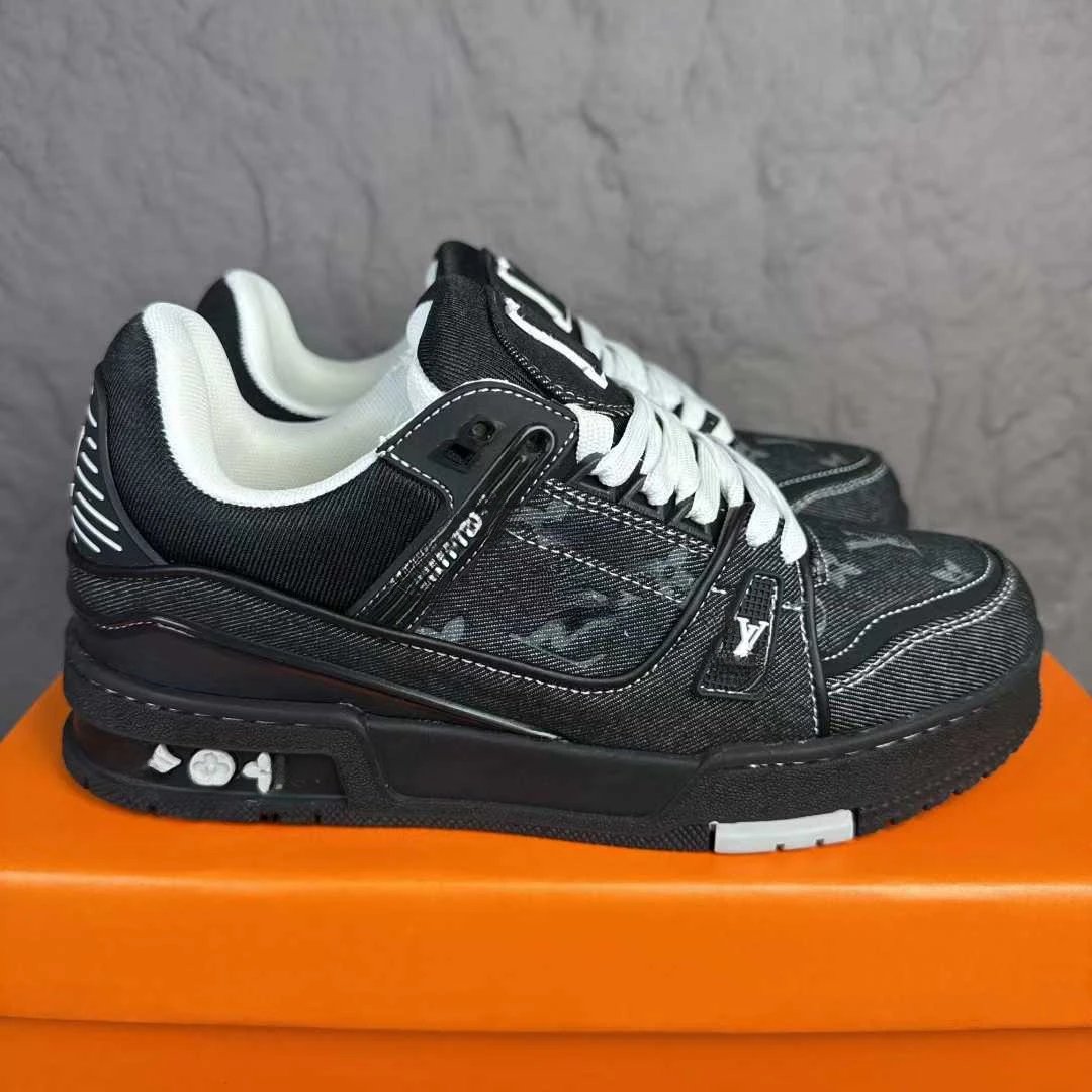 Louis Vuitton Trainer Crystal White Black Sneakers - 5