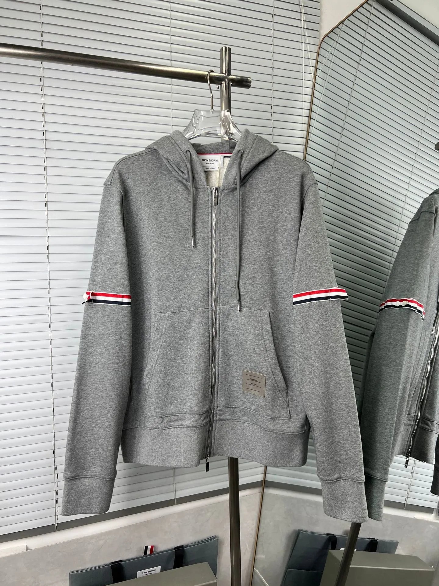 Taobao Casual Jogger Pants with Zip Hoodie photo 2