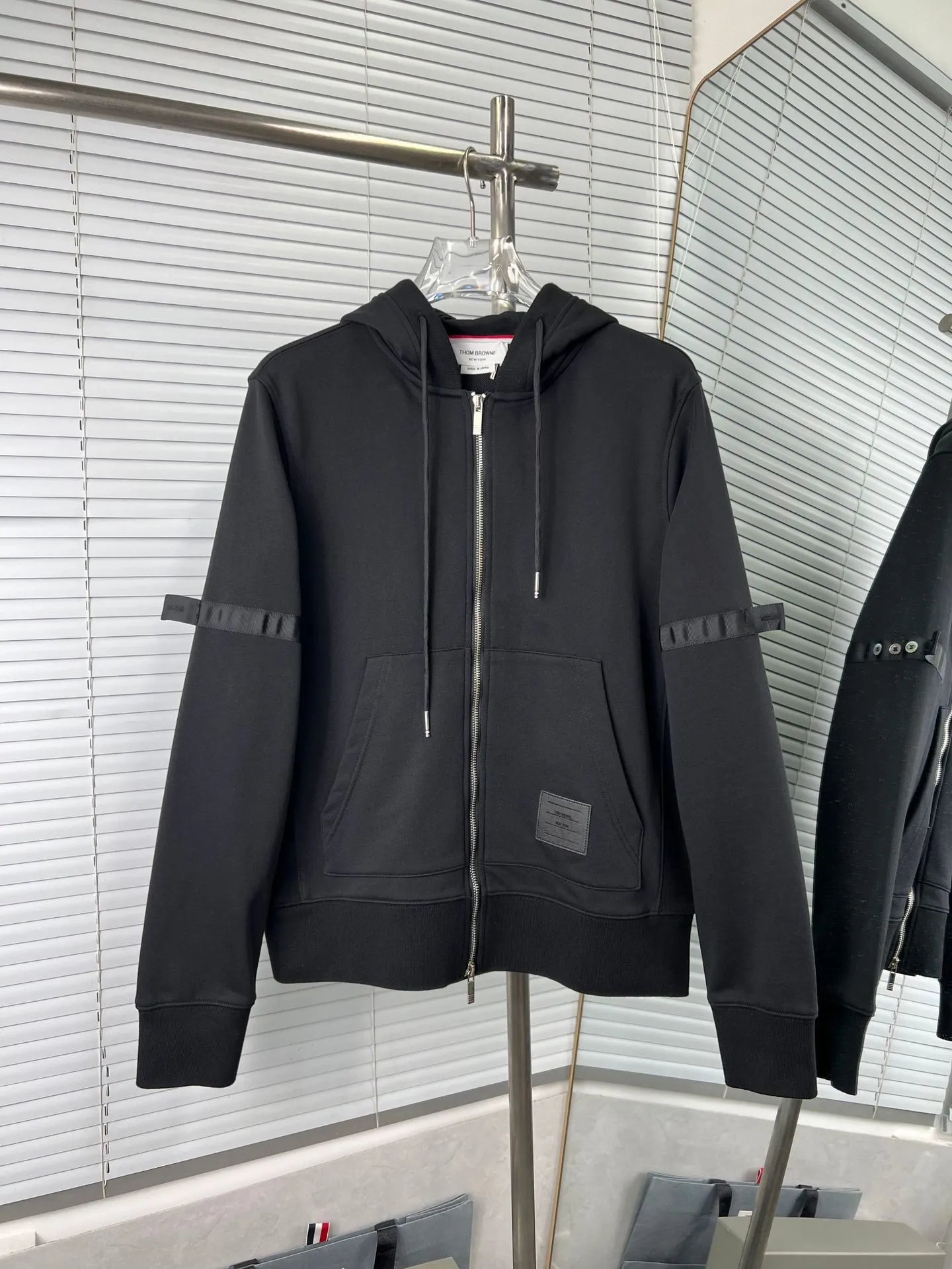 Taobao Casual Jogger Pants with Zip Hoodie photo 3