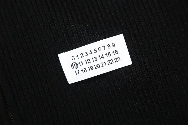 Maison Margiela Tabi Stitch Sweater Black - 16