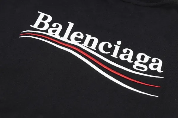 Balenciaga Logo Print Black T-Shirt - 39