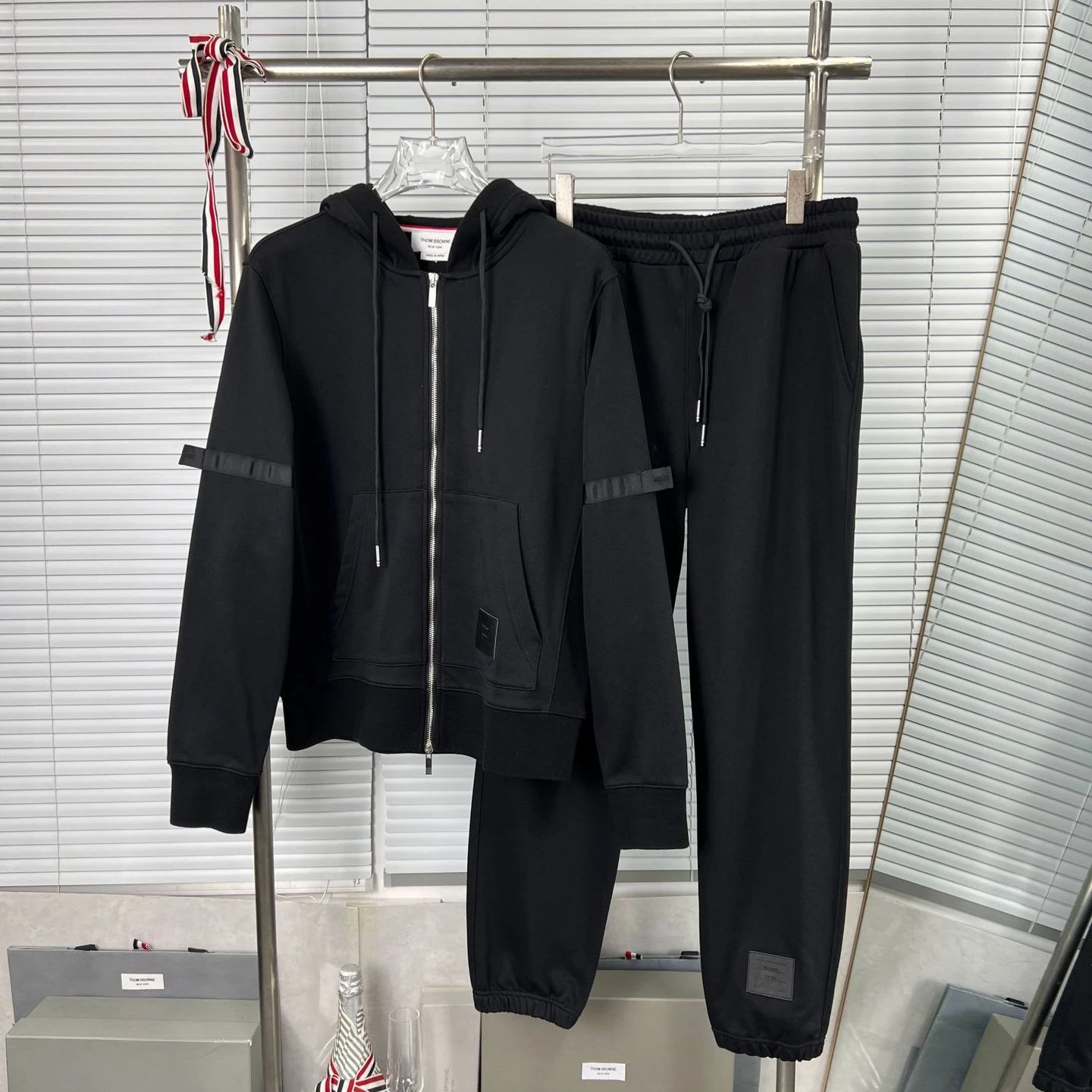 Taobao Casual Jogger Pants with Zip Hoodie