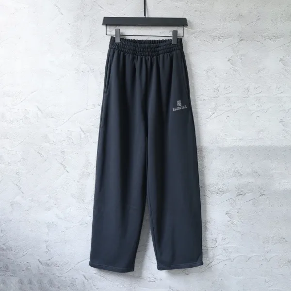 Balenciaga Logo-Embroidered Wide-Leg Sweatpants Black - 1