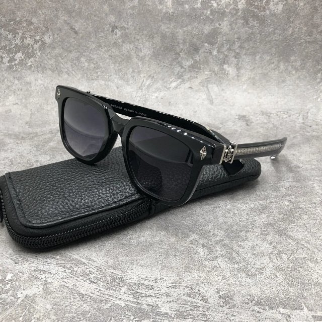 Chrome Hearts Glasses: seller detail photo 3