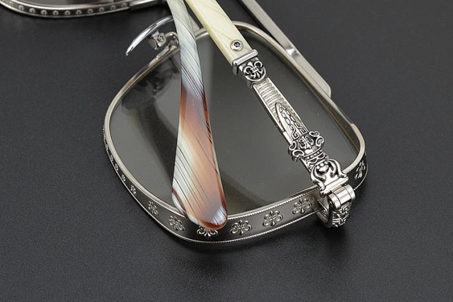 Chrome Hearts Glasses: seller detail photo 7