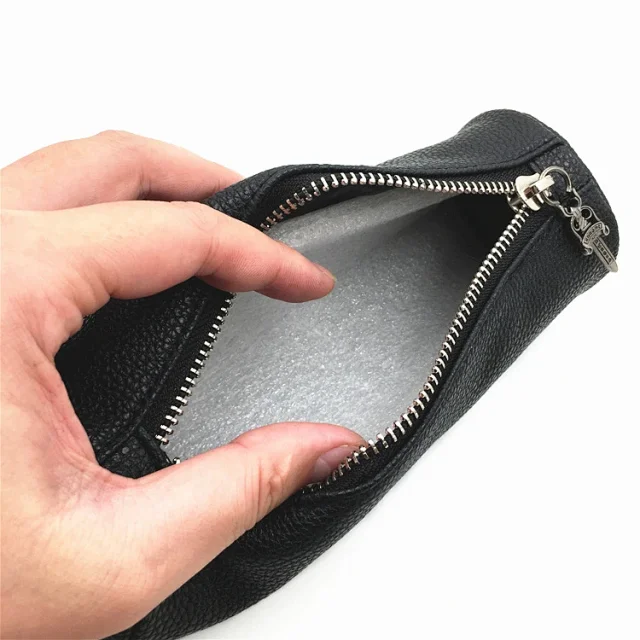 Chrome Hearts Eyewear Black Leather Zip Eyeglass Case product detail image 6