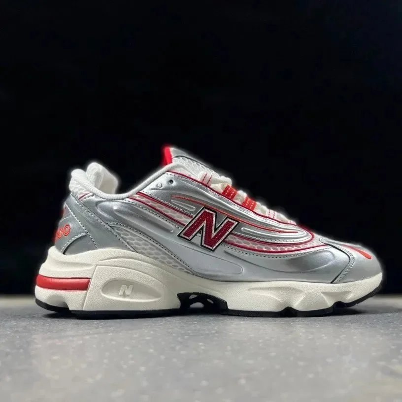 Silver Red