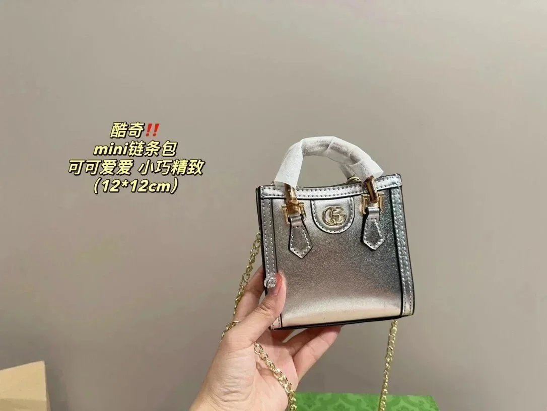 050403009-Silver (Size: 12*12 cm)