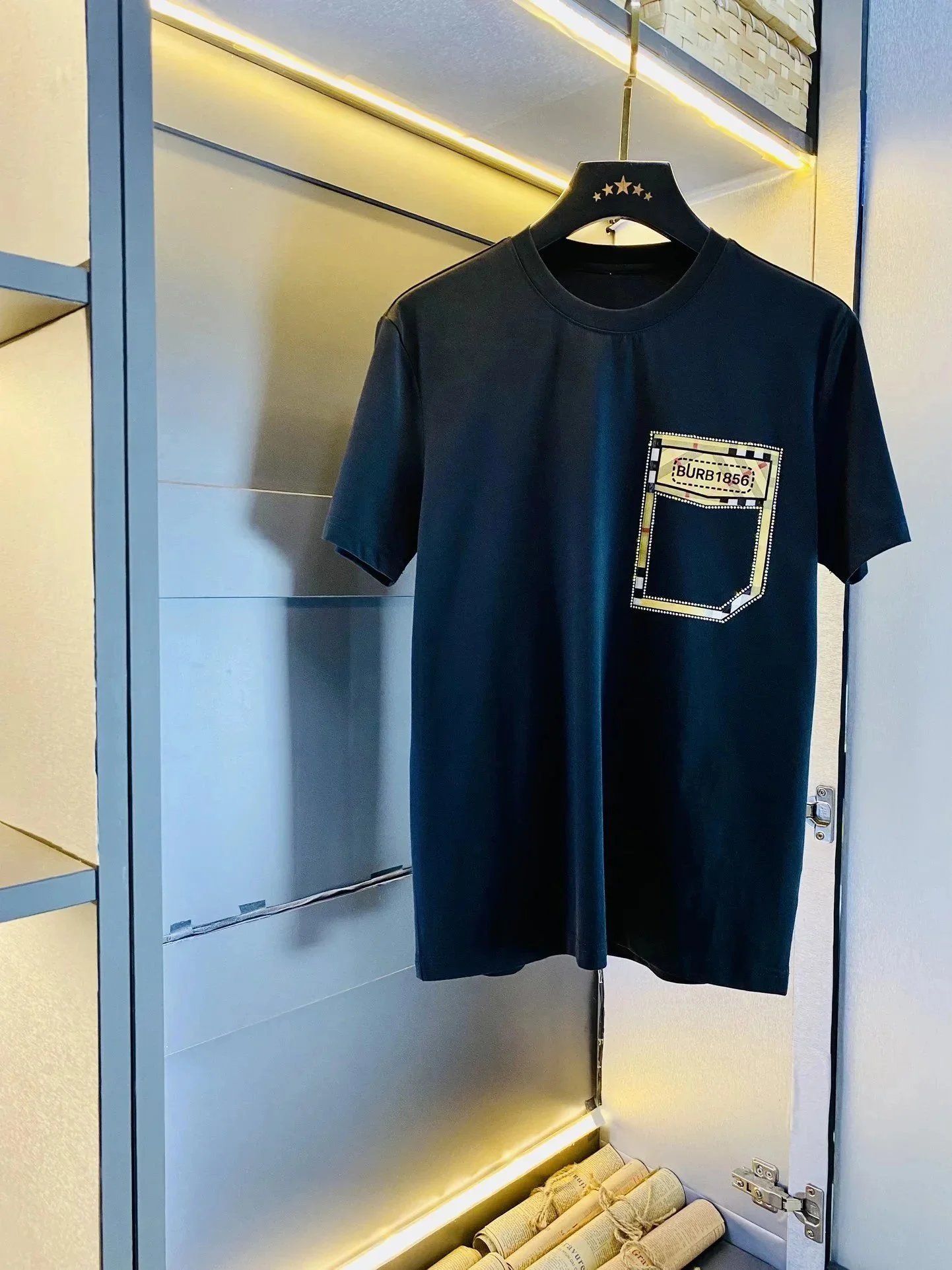 Burberry BURB1856 Pocket Detail T-Shirt - 003487