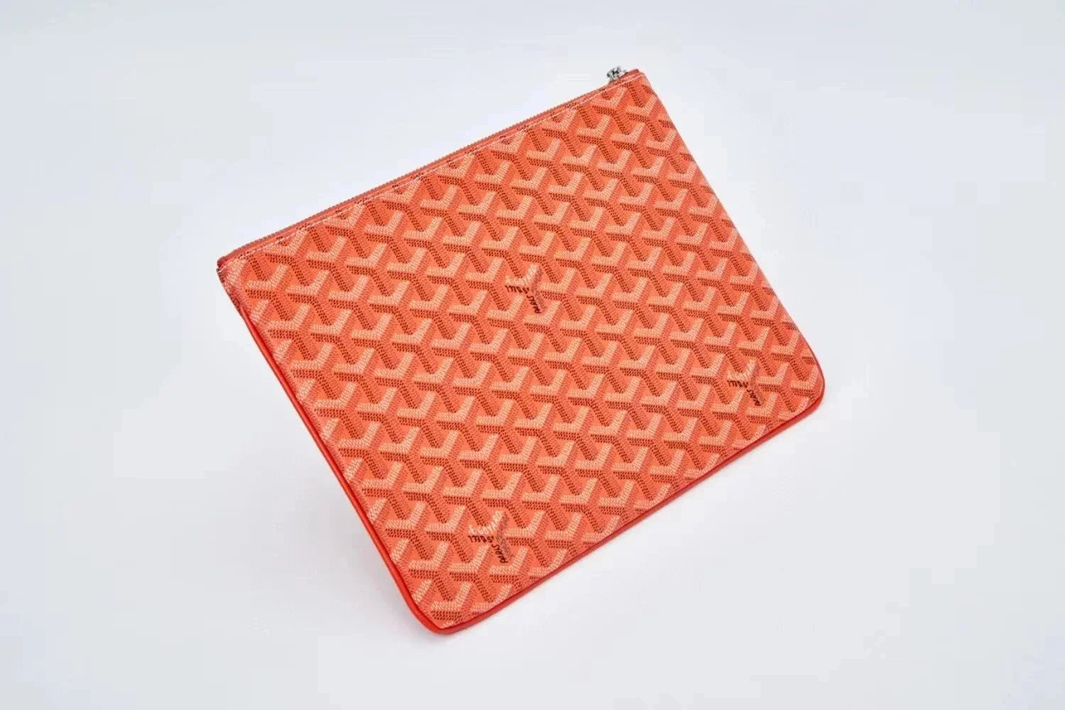 Medium size, orange, 30cm