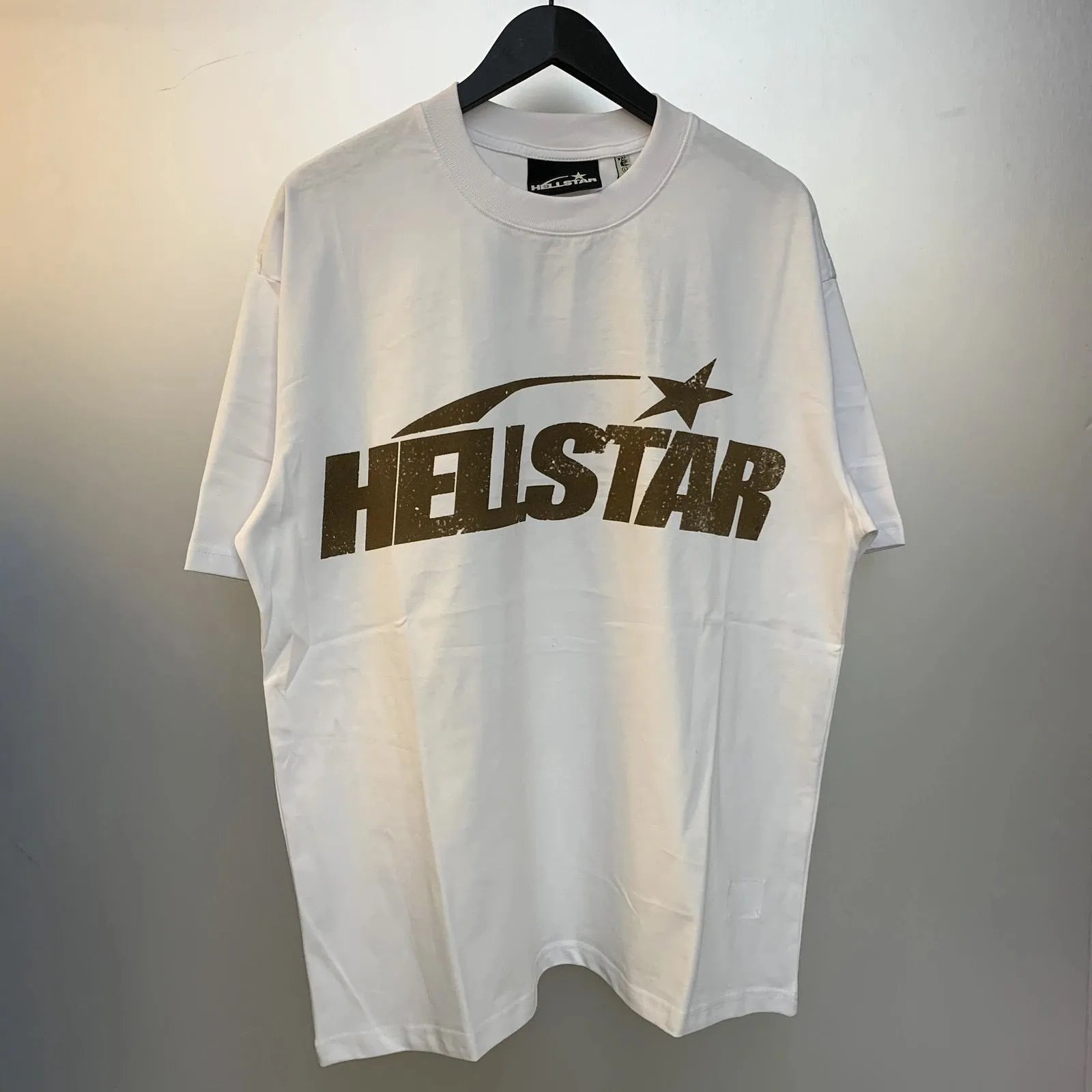 916 white