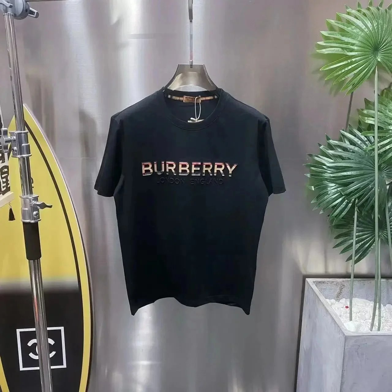 Burberry Hoodies & Sweatshirts Embroidered logo crewneck sweatshirt — Black 2