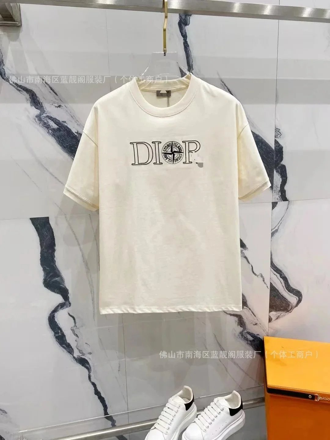 D07 Apricot Color
