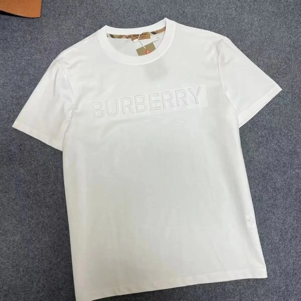 Burberry Hoodies & Sweatshirts Embroidered logo crewneck sweatshirt — White 4