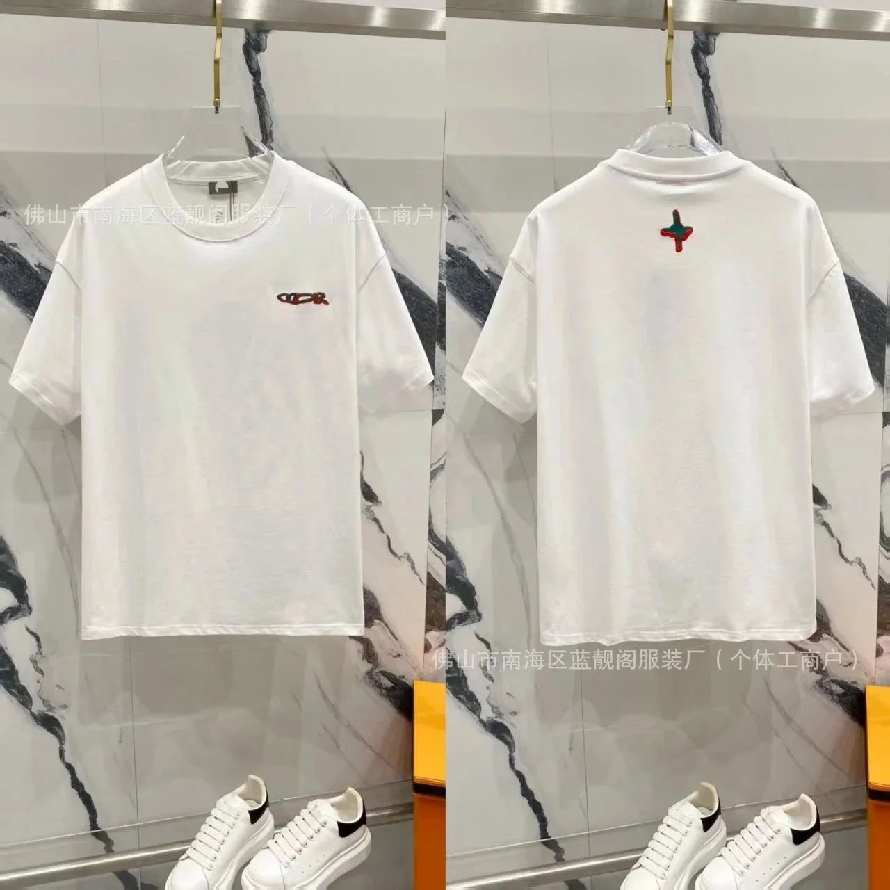 D13 White