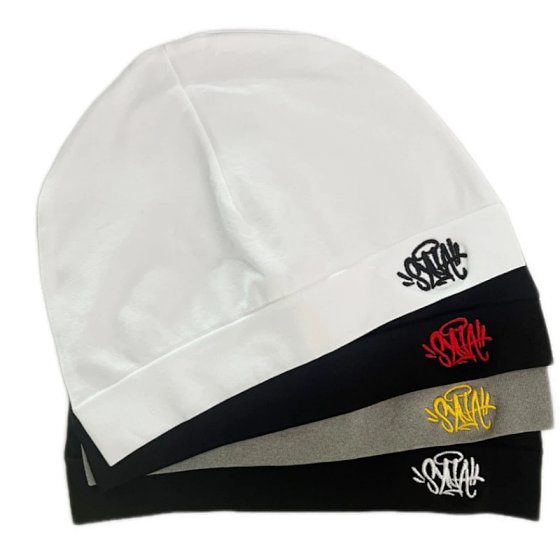 Synaworld, a popular European and American fashion brand, is selling hip-hop retro style embroidered knitted hats and cold hats