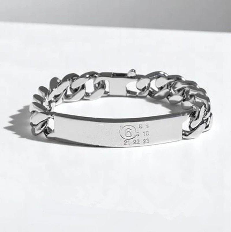 Logo Nameplate Bracelet With Engraved Letters Cuban Chain Bracelet Versatile Light Luxury Minimalist Bracelet Couples' Bracelet