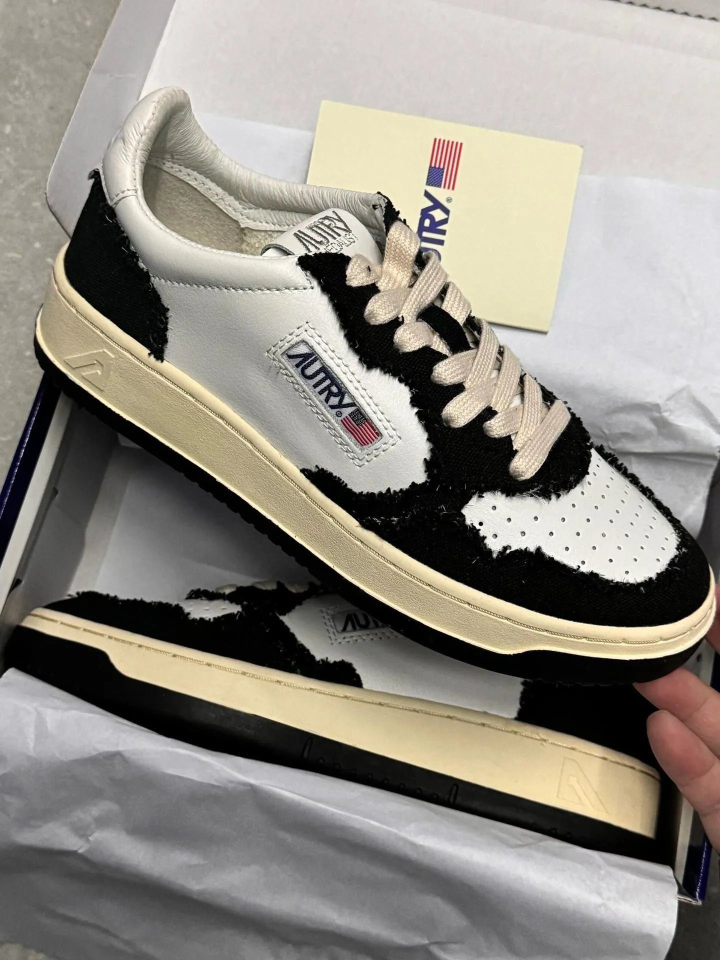 Autry Action Shoes White Beige Suede Sneakers - 48