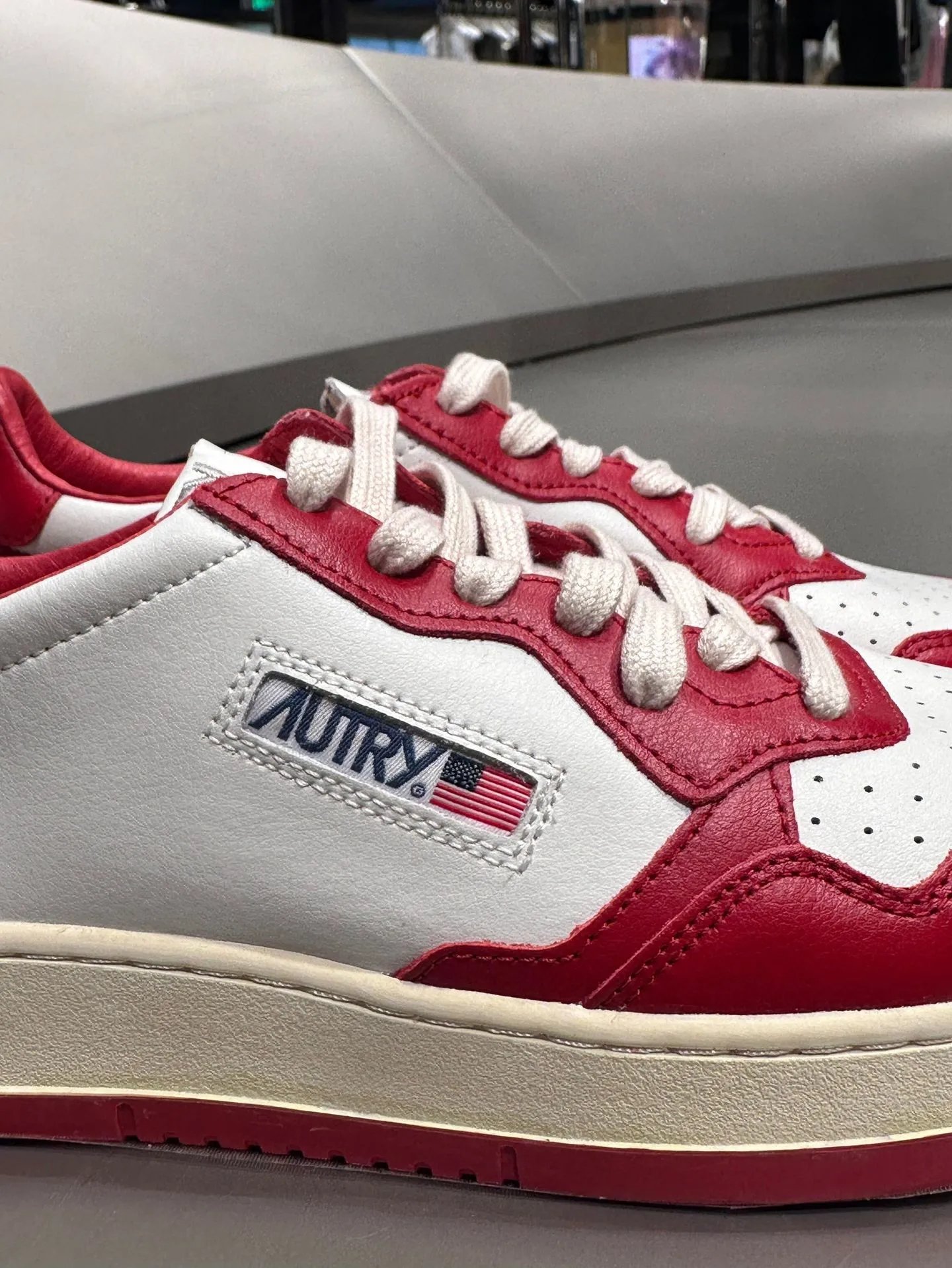 Autry Action Shoes White Beige Suede Sneakers - 10