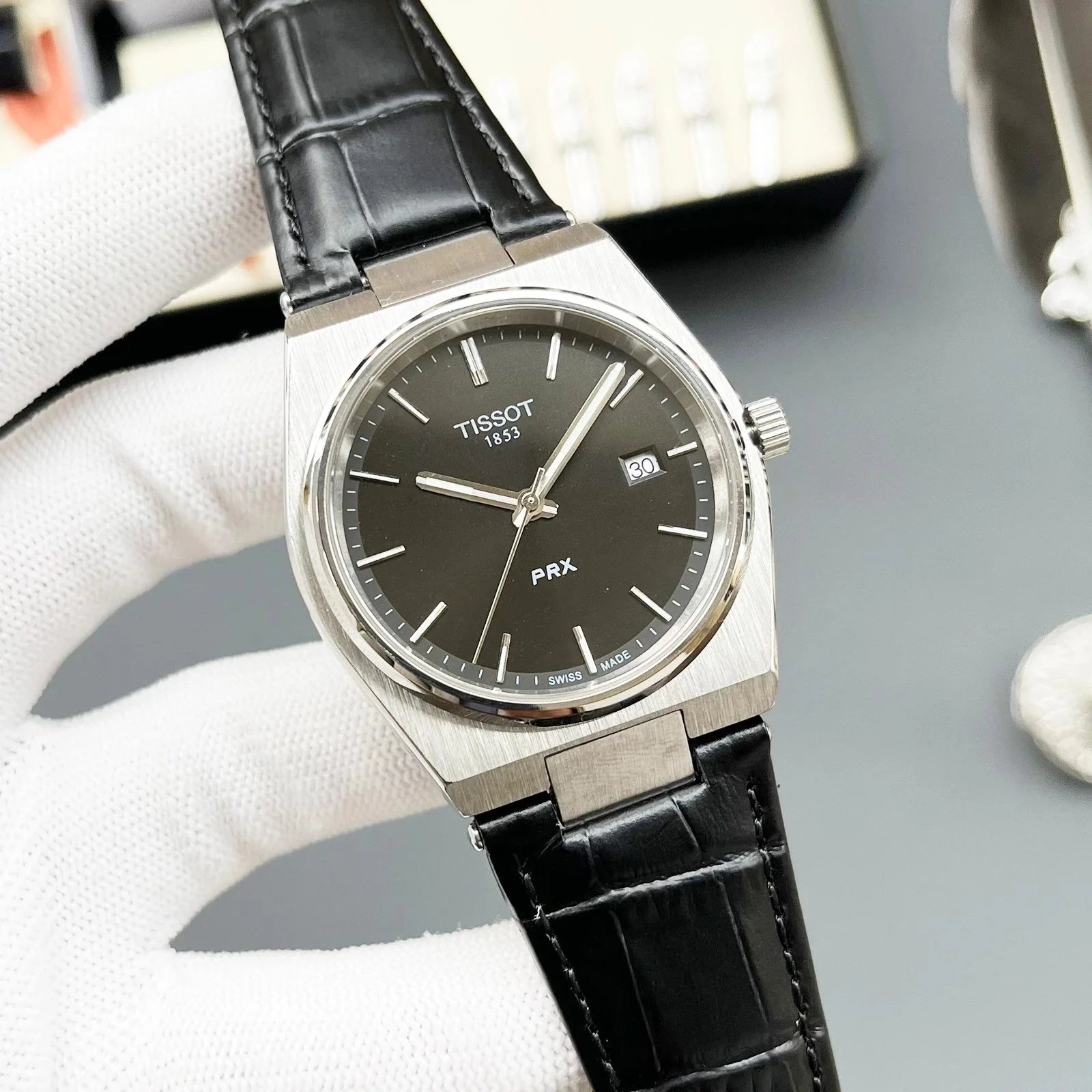 银壳·黑盘黑色皮带