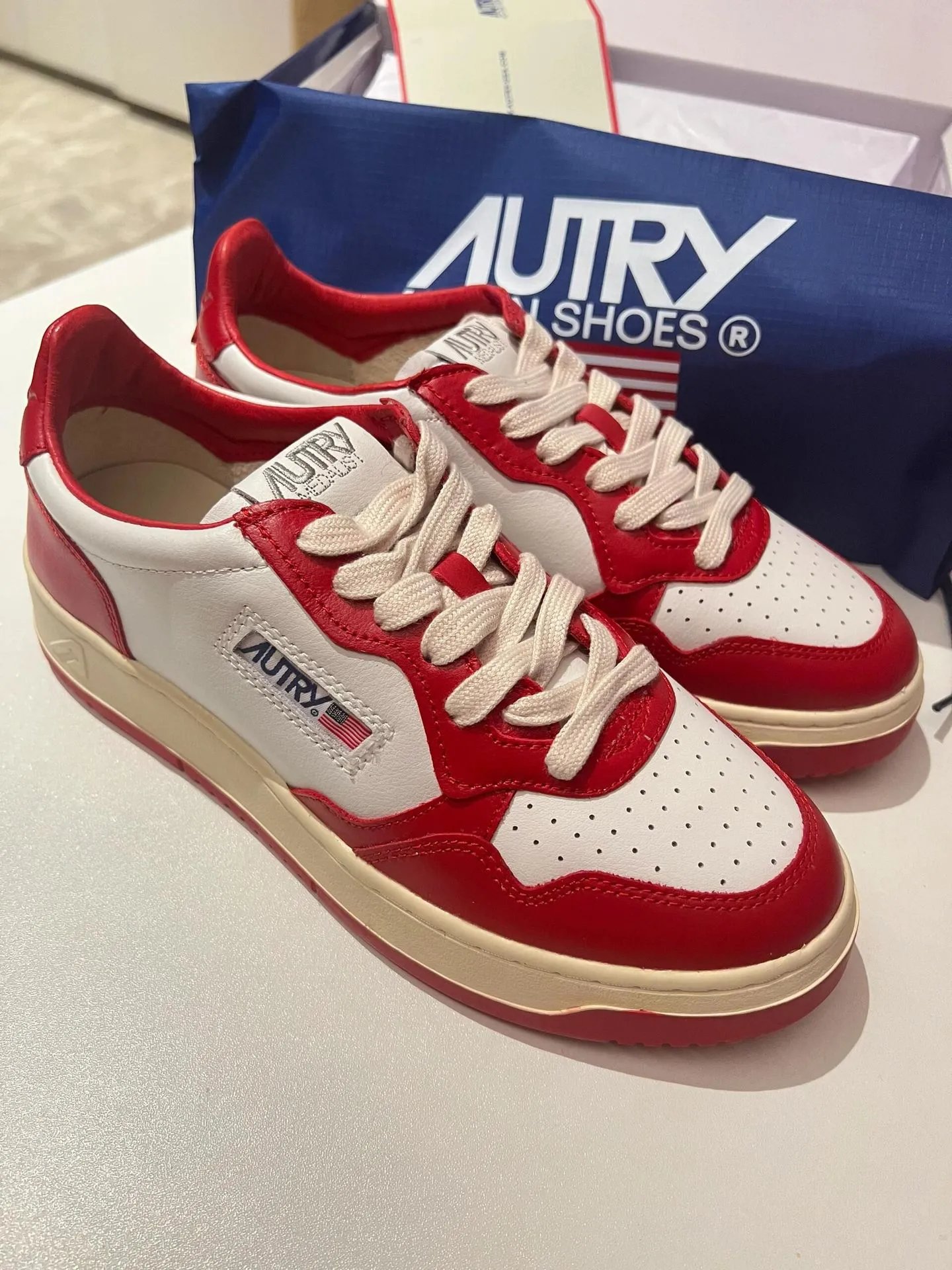 Autry Action Shoes White Beige Suede Sneakers - 3