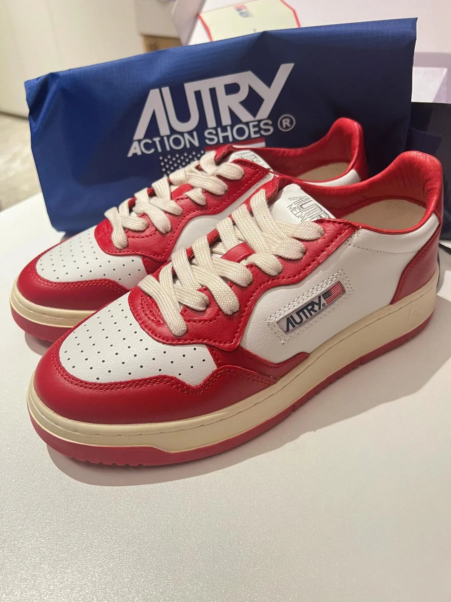 Autry Action Shoes White Beige Suede Sneakers - 4