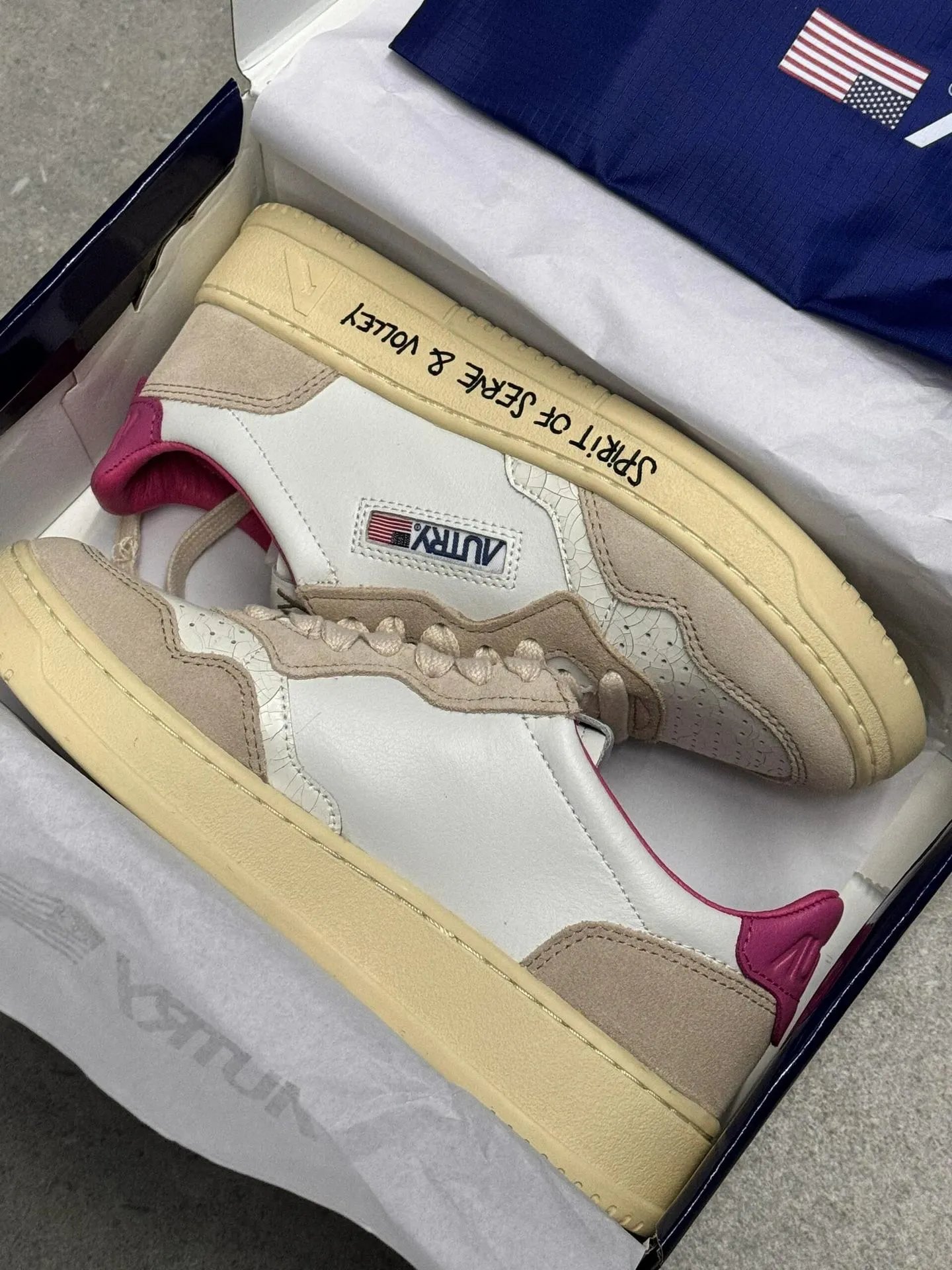 Autry Action Shoes White Beige Suede Sneakers - 43