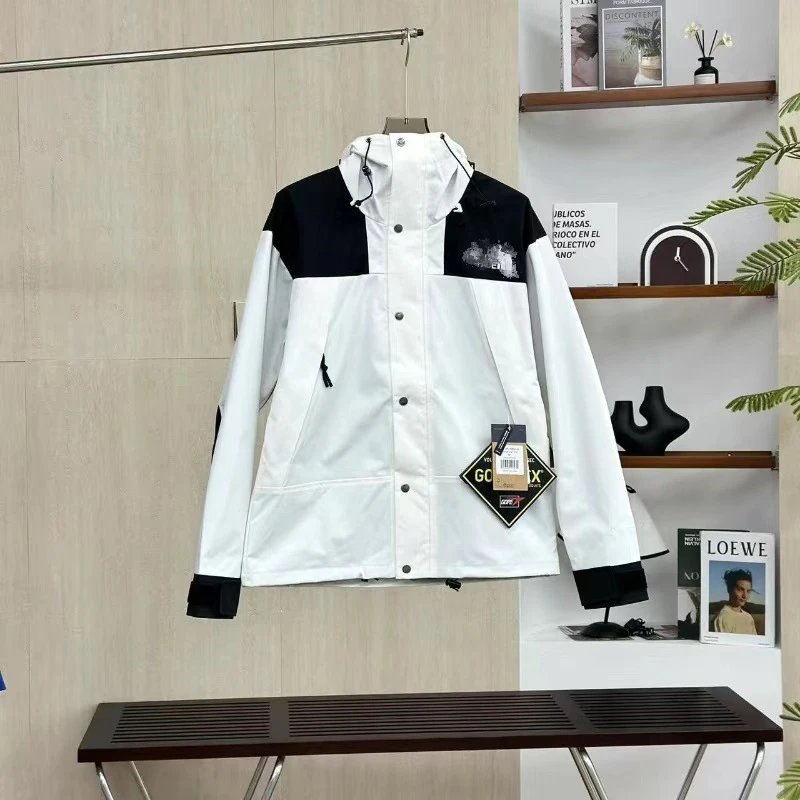 Tin gray-white