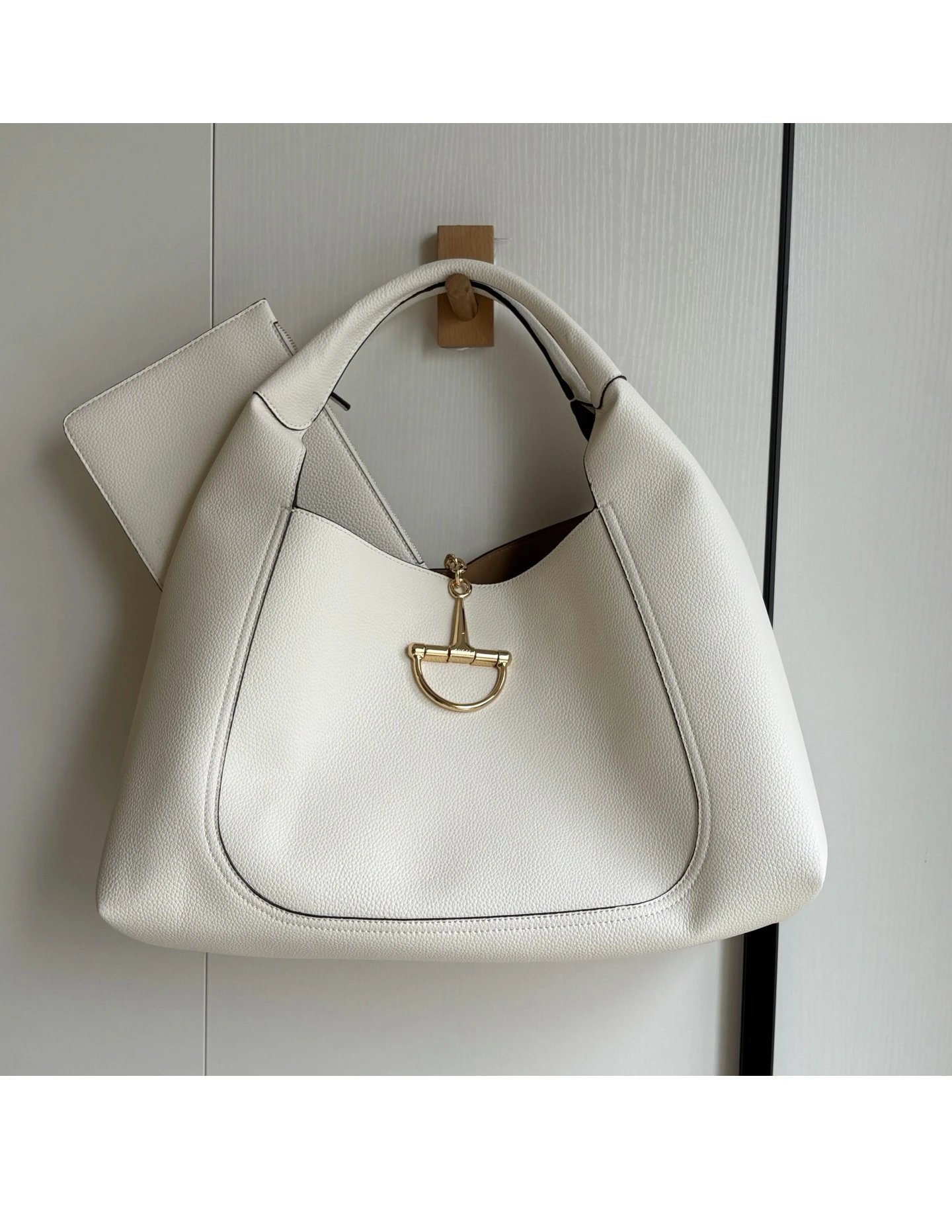 Gucci Jackie 1961 Small Black Grainy Leather Hobo Bag - 29