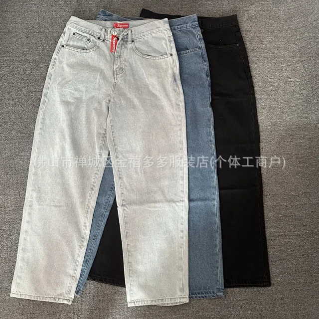 Supreme Jeans Baggy washed with embroidered back pocket logo product detail image 5