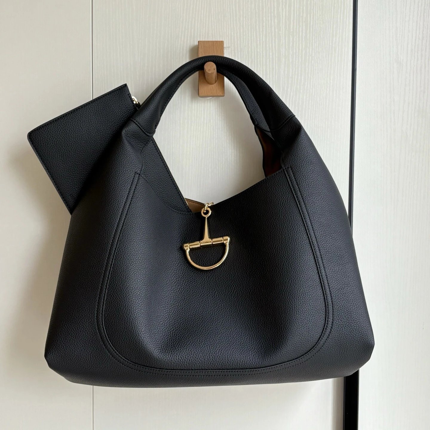 Gucci Jackie 1961 Small Black Grainy Leather Hobo Bag - 33