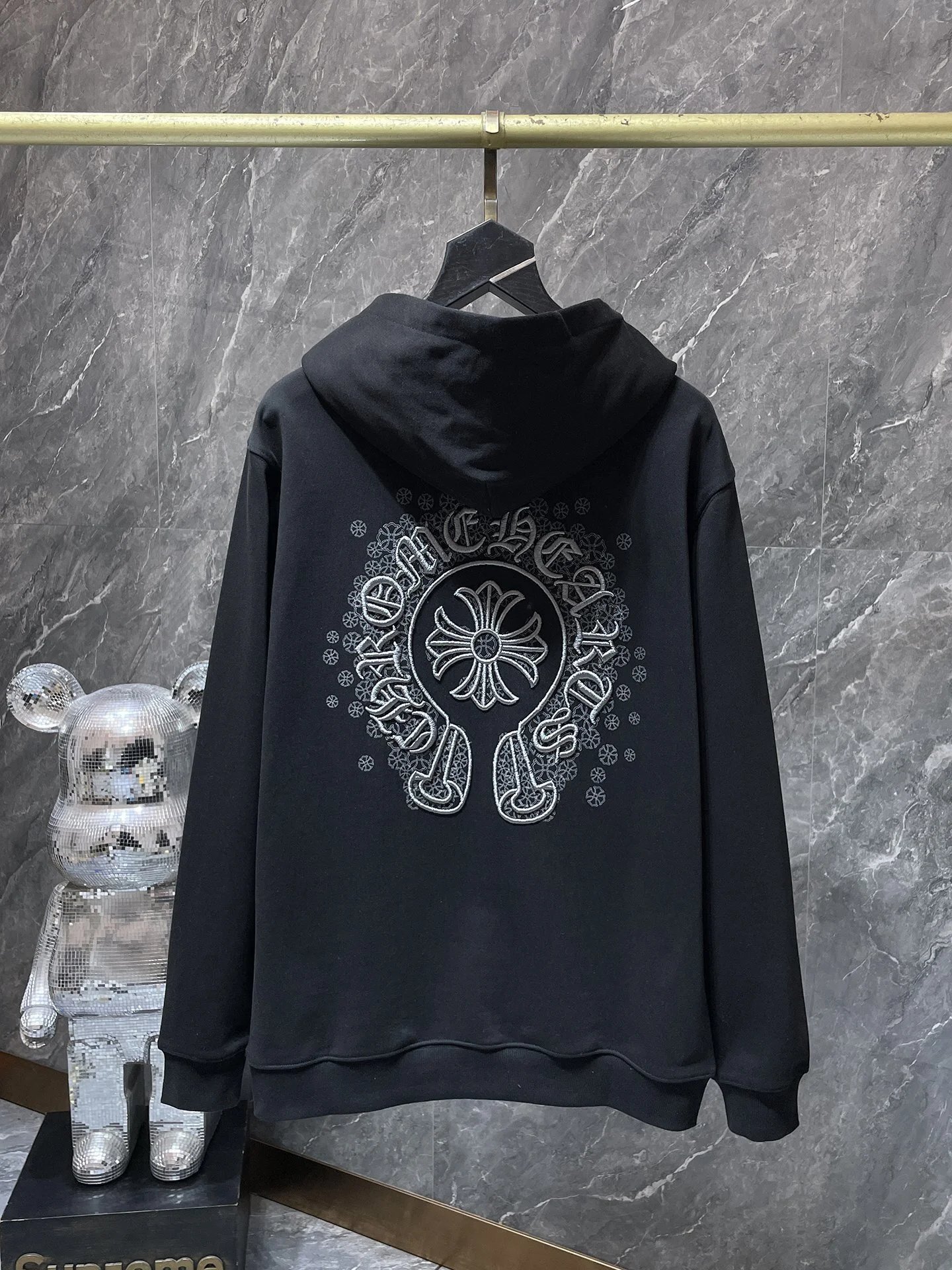 8811 black