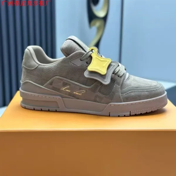 Off-White Industrial Runner Beige Sneakers Chunky Sneakers - 3