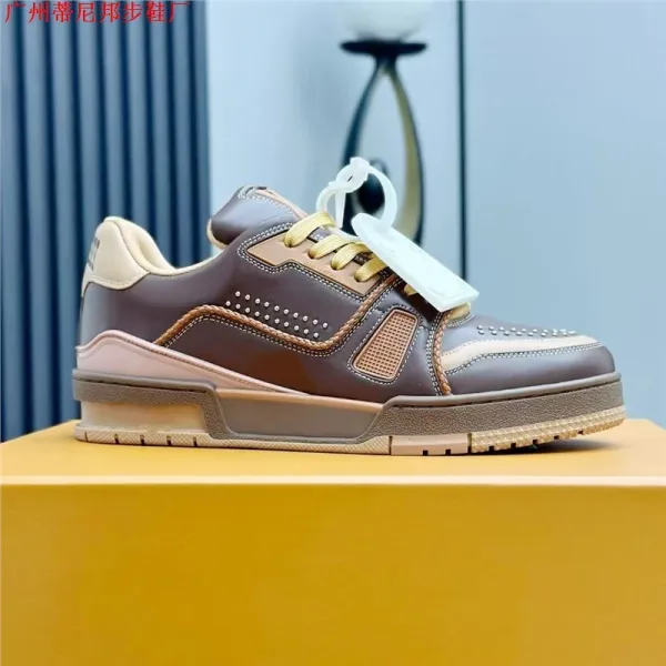 Design Chunky Sneaker Brown Beige Gold Accent Sneakers - 1