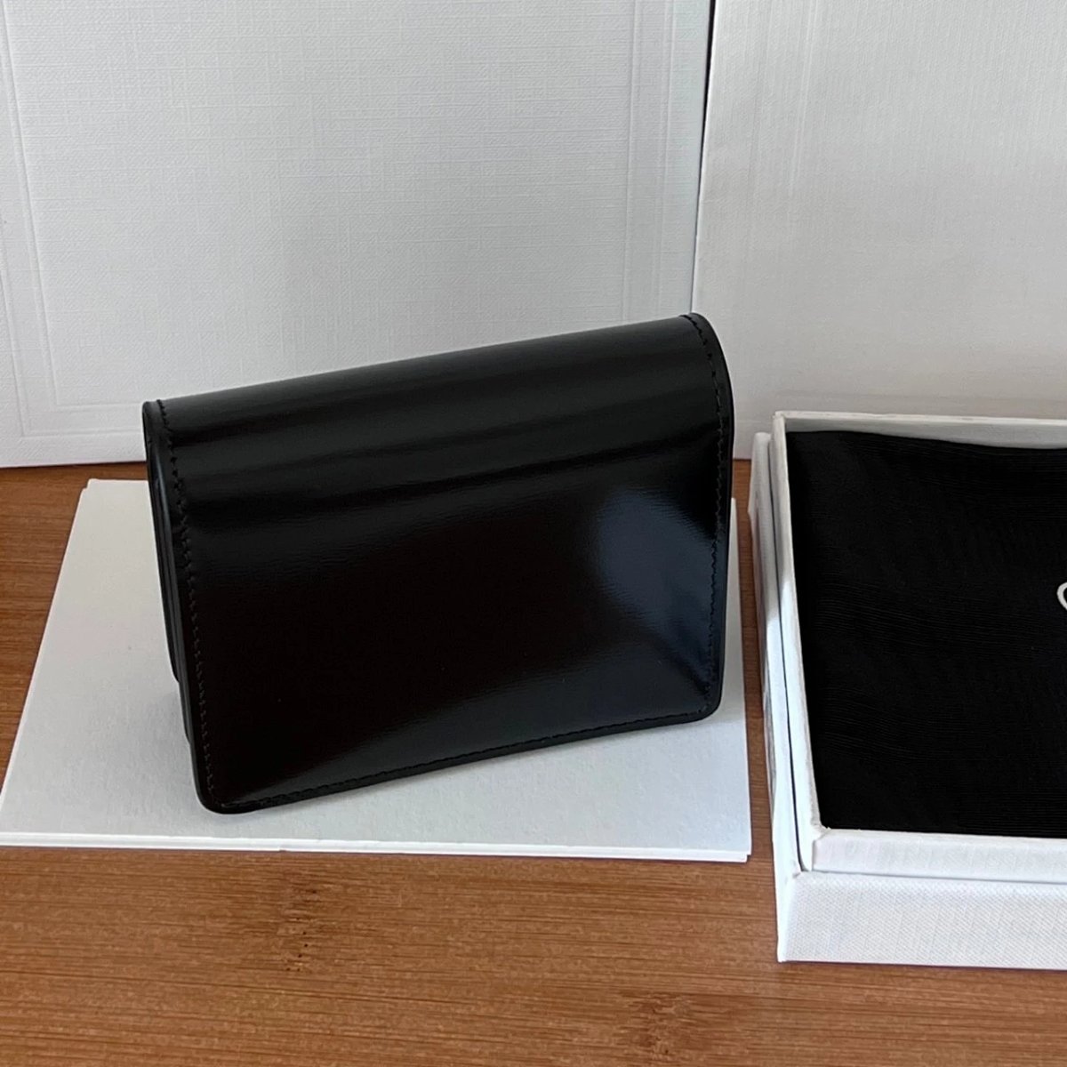 Celine Triomphe Mini Wallet Black Gold Hardware Short Wallet product detail 5 in Litbuy spreadsheet finds