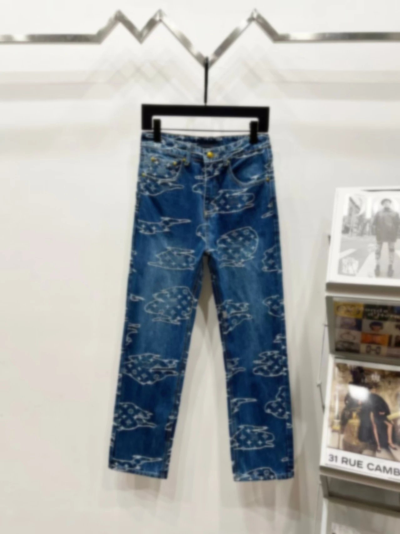 Gallery Dept. Washed and Distressed Denim Styles — K1320