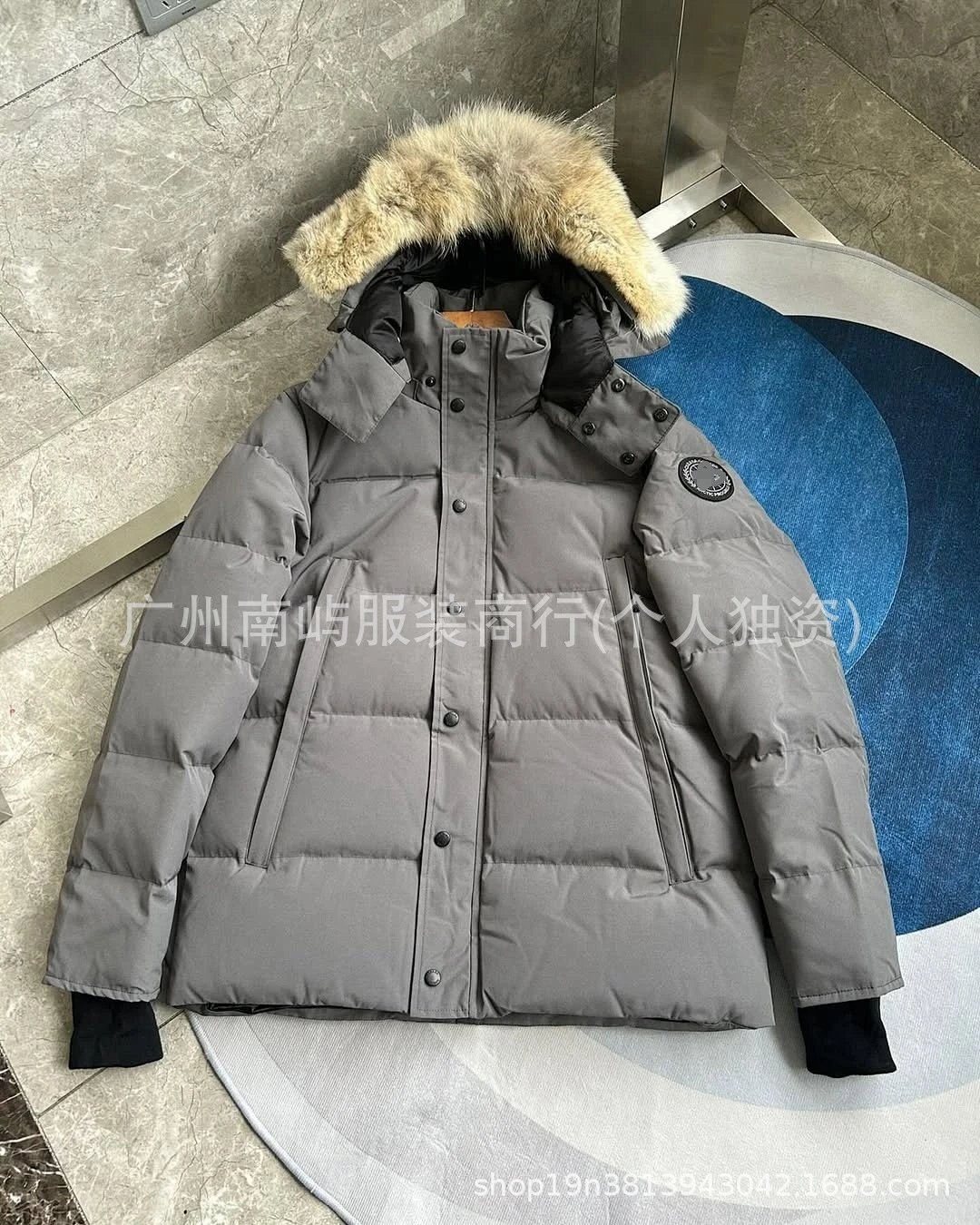 Canada Goose Expedition Parka Gray with Fur Trim Down Jacket product detail 10 in Litbuy spreadsheet finds