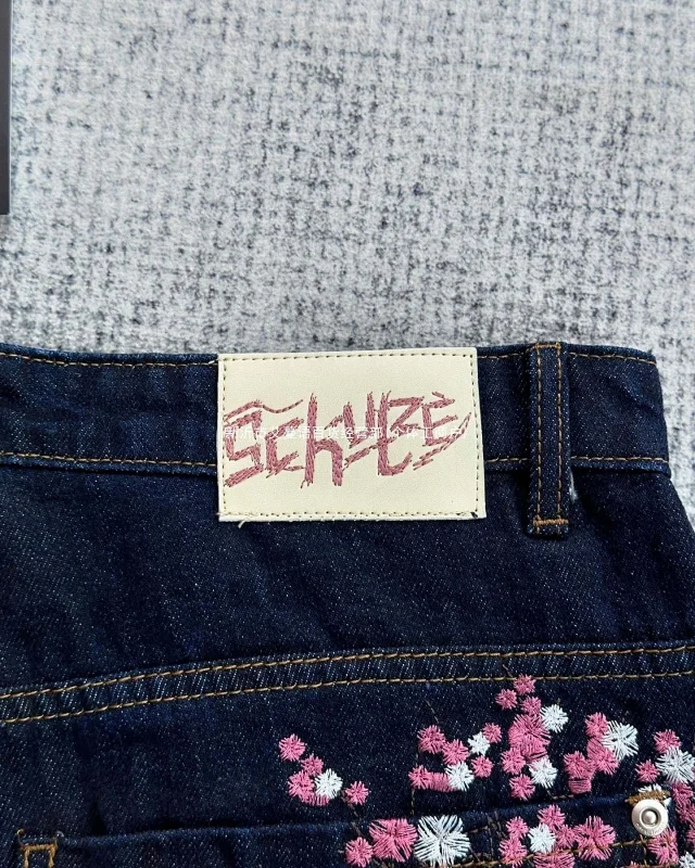 SCHYZE Jeans Straight-Leg Cherry Blossom Embroidered product detail image 16