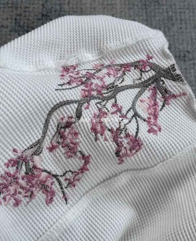 SCHYZE Jeans Straight-Leg Cherry Blossom Embroidered product detail image 38