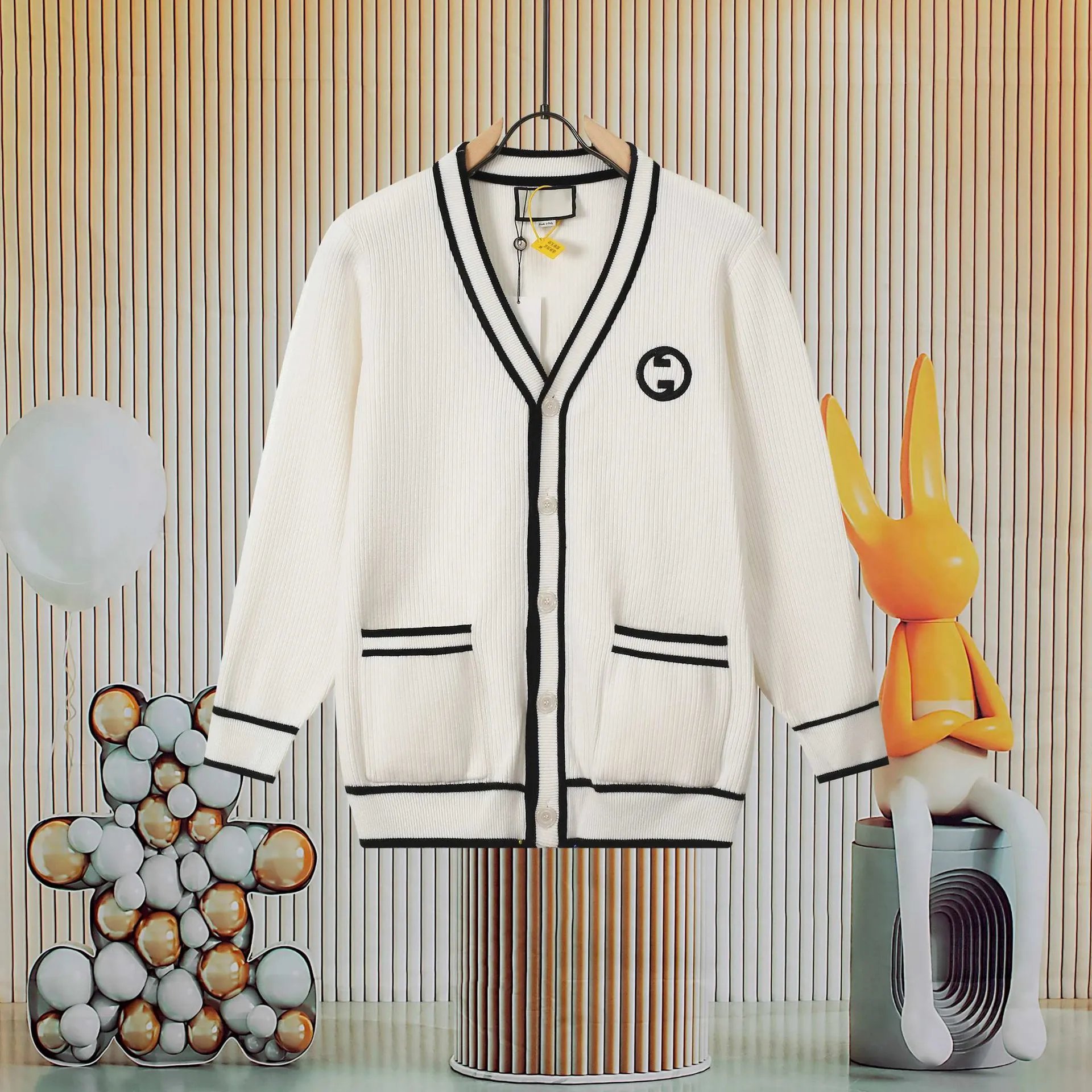Gucci GG Logo Ribbed Knit Cardigan White - 1