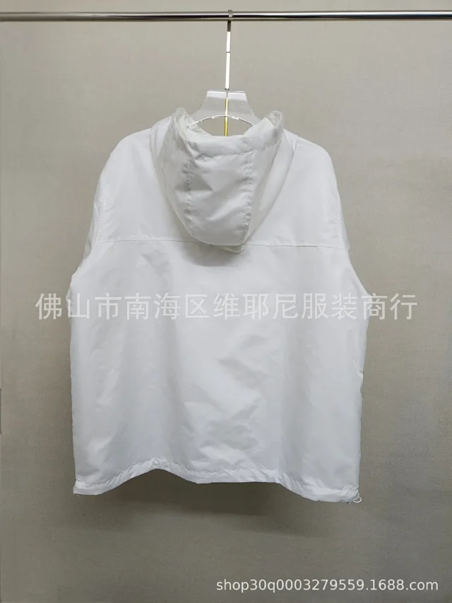 Unbranded Jackets Hooded Zip Jacket with Safety-Pin Chest Appliqué product detail image 14