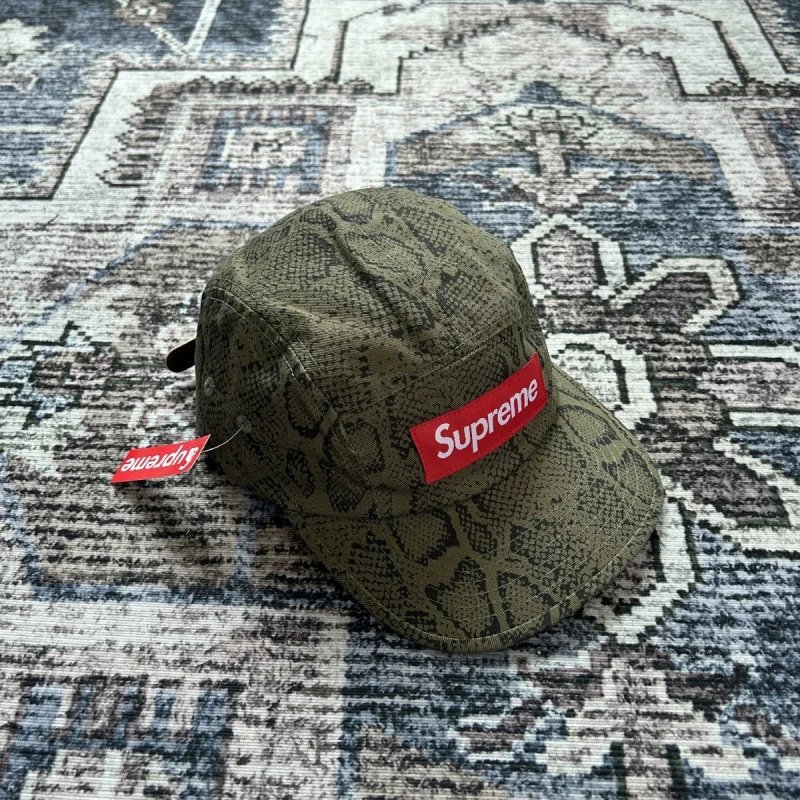 017 Green serpentine