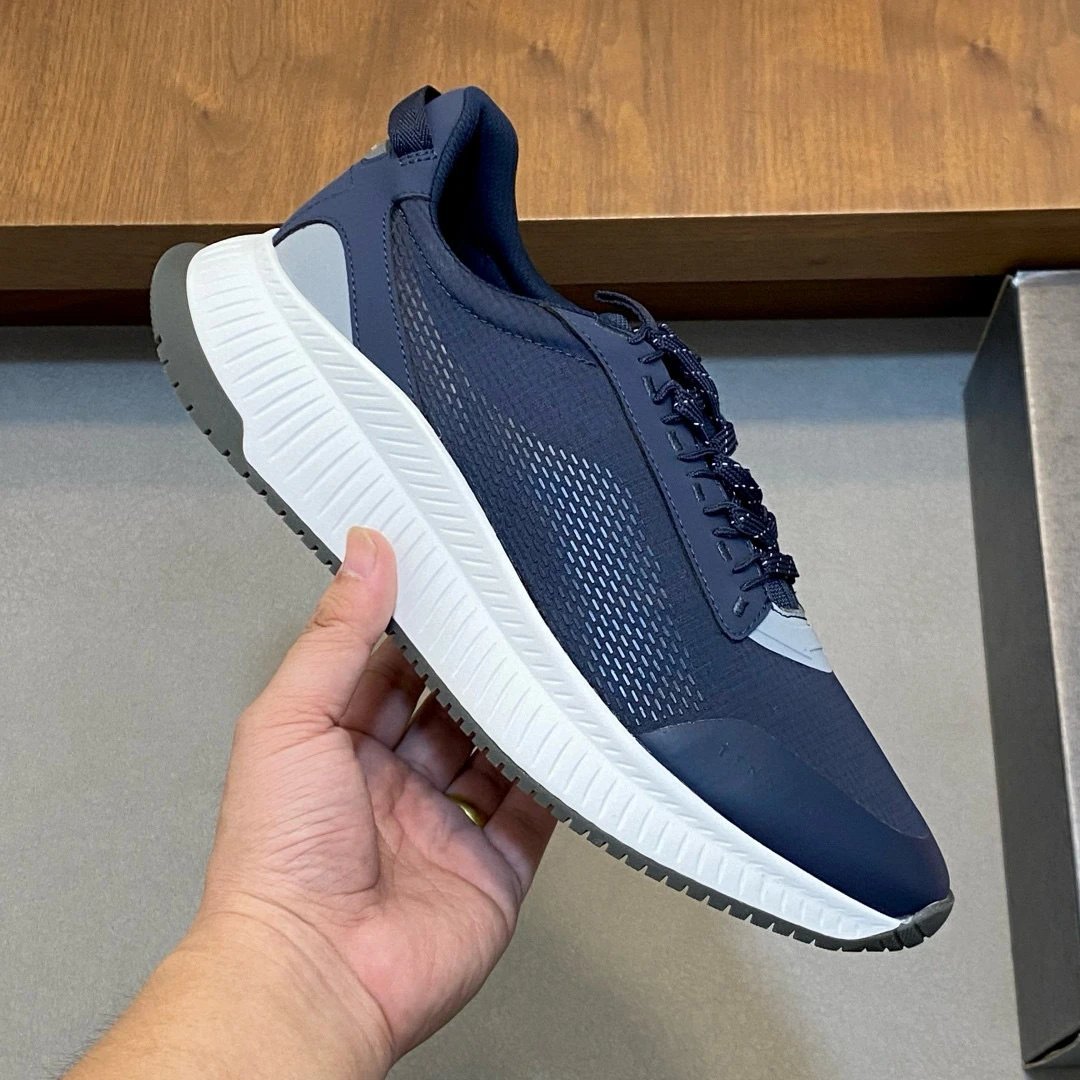 Design Black Mesh Chunky Sneakers - 9