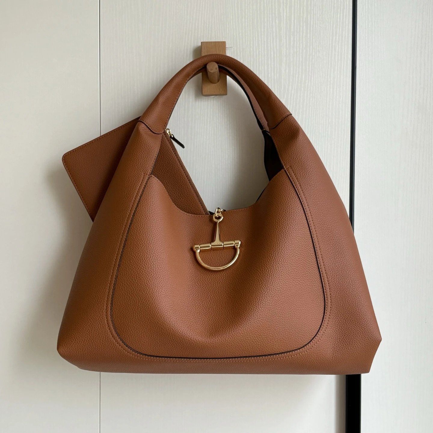 Gucci Jackie 1961 Small Black Grainy Leather Hobo Bag - 24