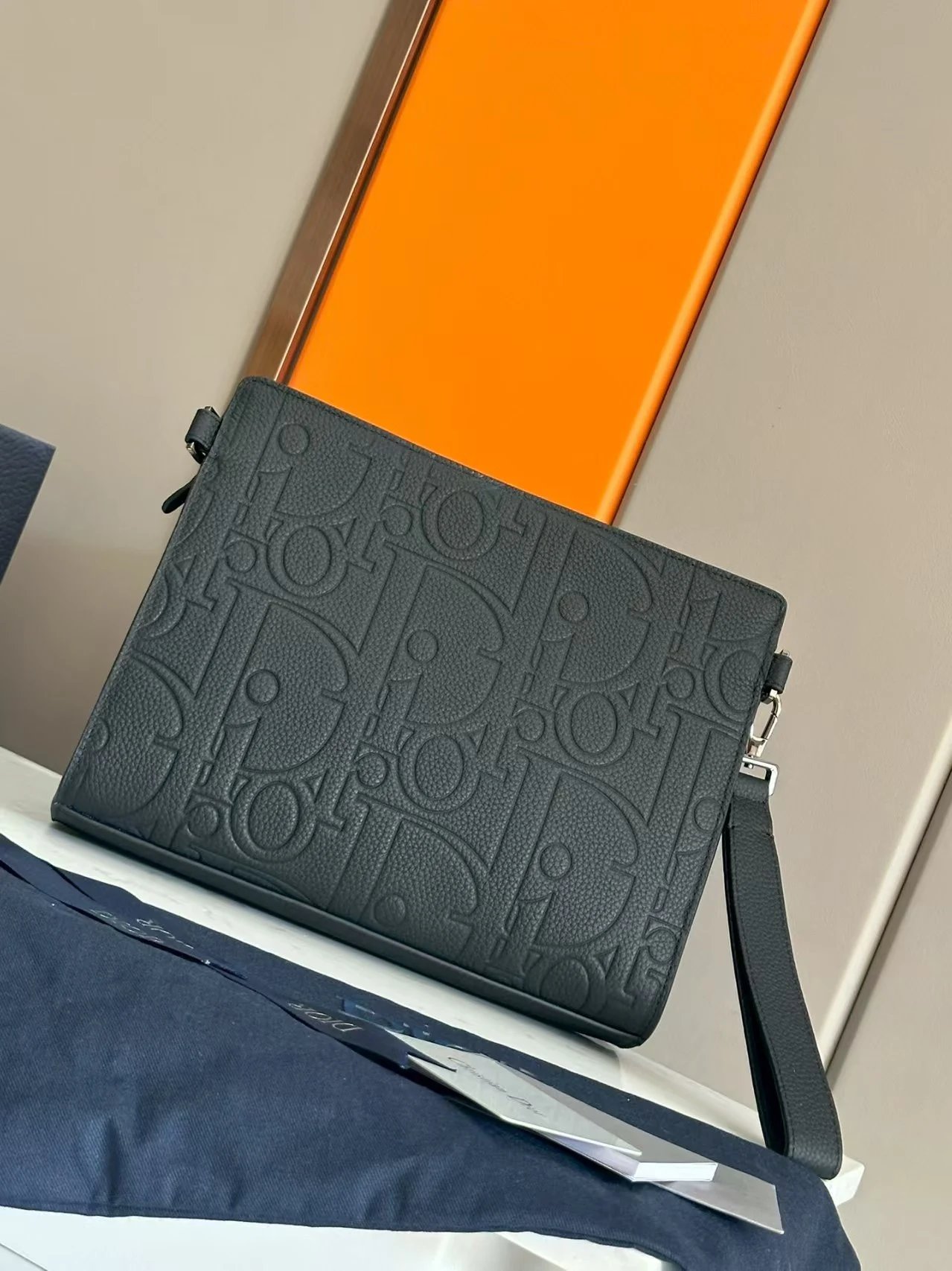 Dior Oblique Embossed Leather Crossbody Bag Black - 4