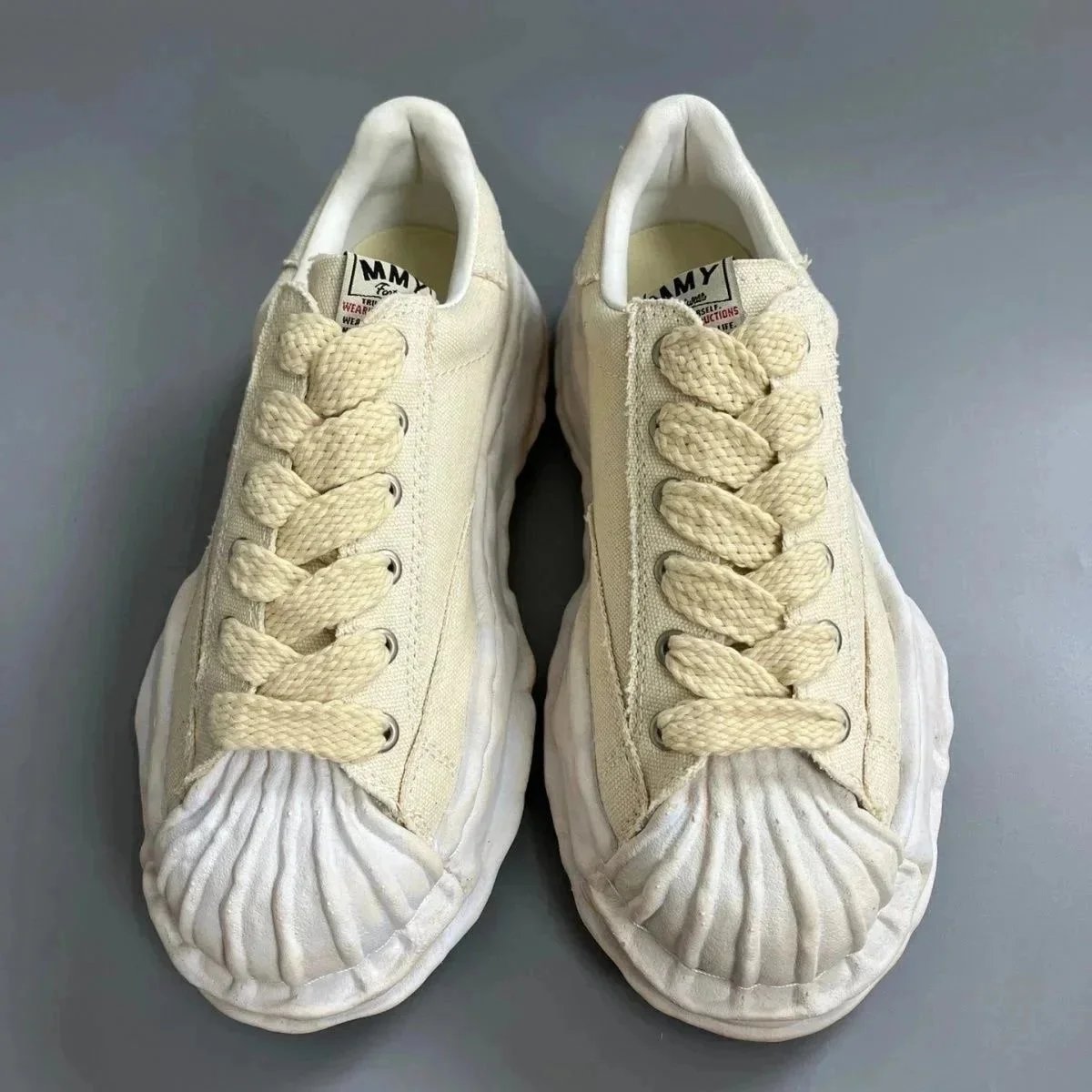 Maison Mihara Yasuhiro Sneakers Low-Top Frayed Canvas with Oversized Sole — 27