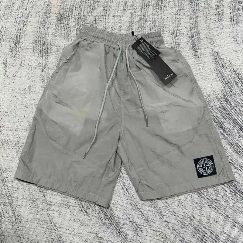 Stone Island Shorts (35+) - 32/39