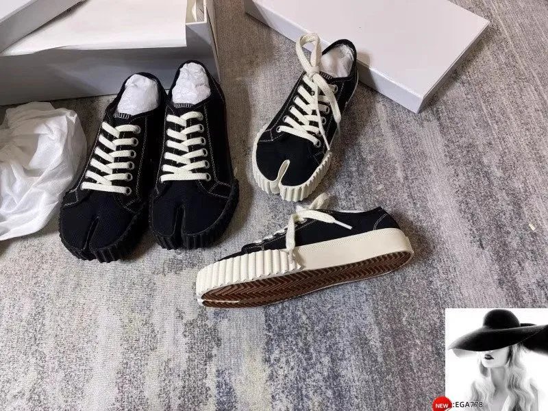 Tire Tread Tabi Canvas Shoe photo 4