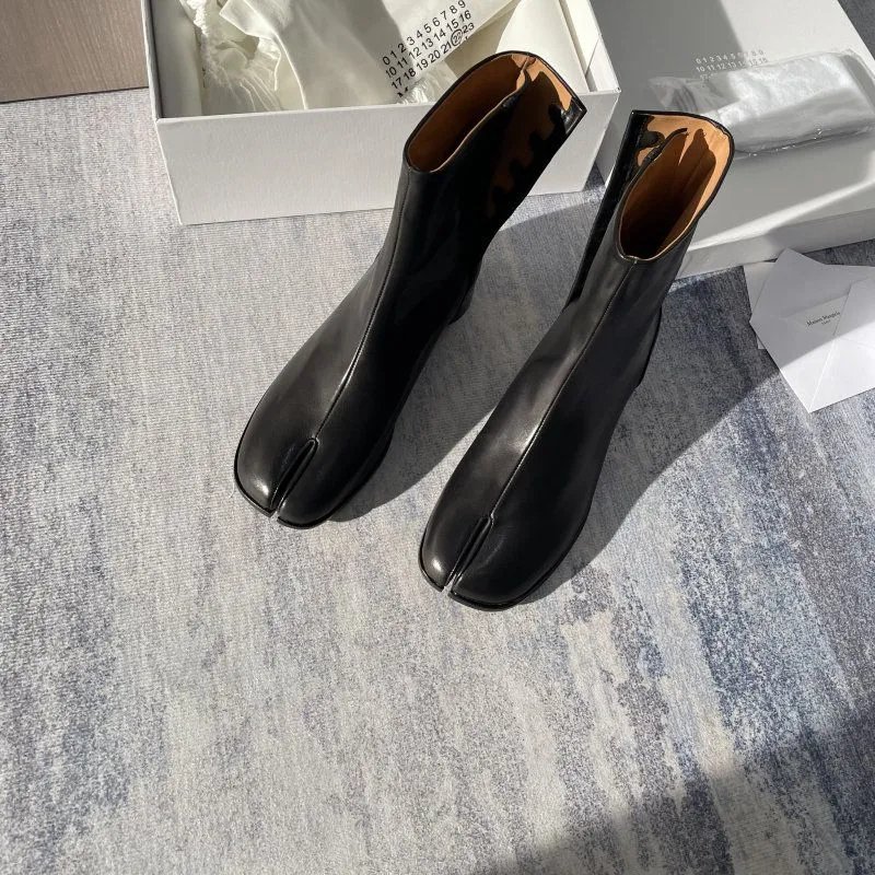 Real Leather High Tabi Split Toe Shoe photo 6